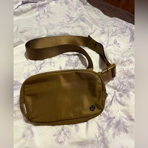 Lululemon 1L Belt Bag Burnt Caramel